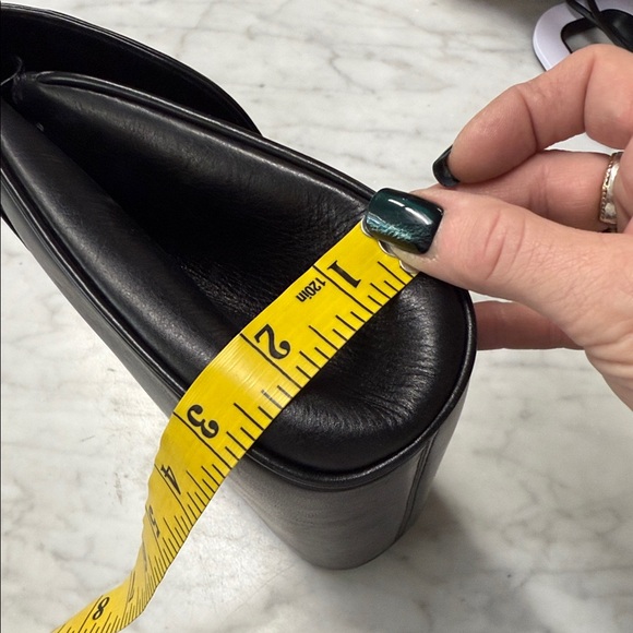 Vintage Ferragamo Black Black Leather Clutch Crossbody Bag with Gold - Picture 14 of 14